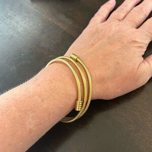 Beautiful Earth Boutique silver toned wrap bracelet - very elegant! NIB